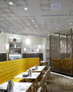 Luksuzno hotelsko predvorje ukrašeno aluminijskim stropom, zidovima od gipsanih ploča i WPC podom